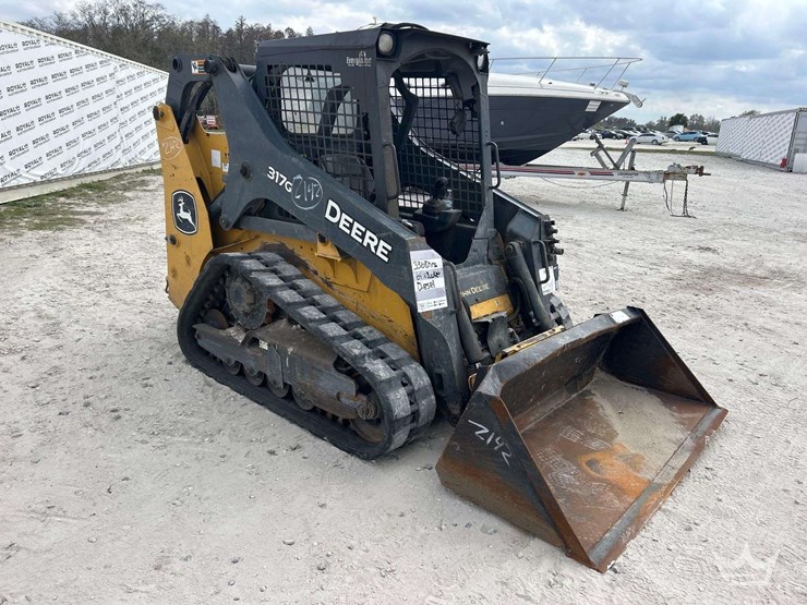 2023-deere-317g-image-2