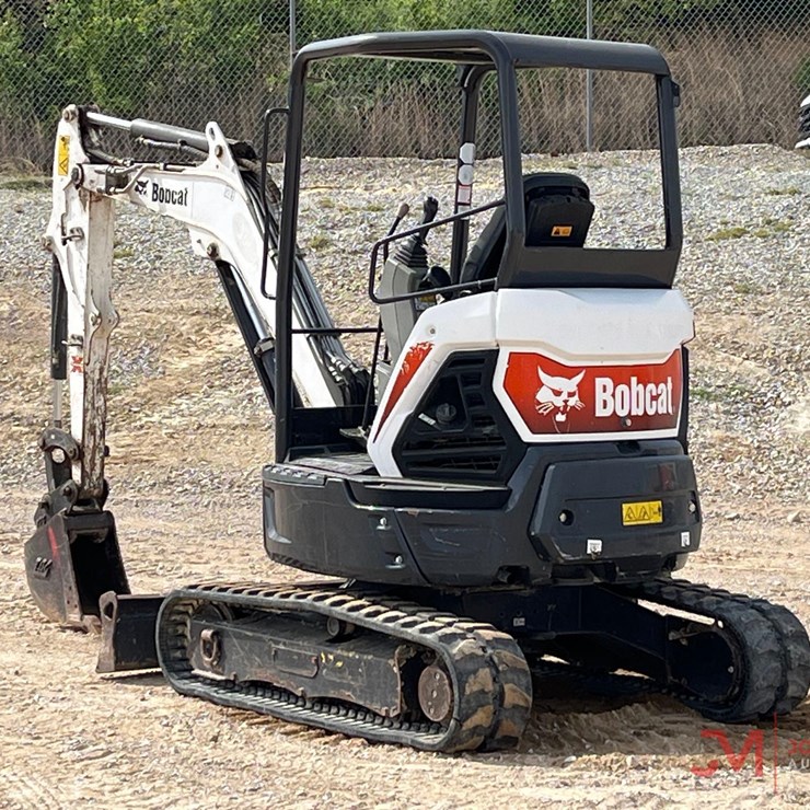 2019 BOBCAT E26