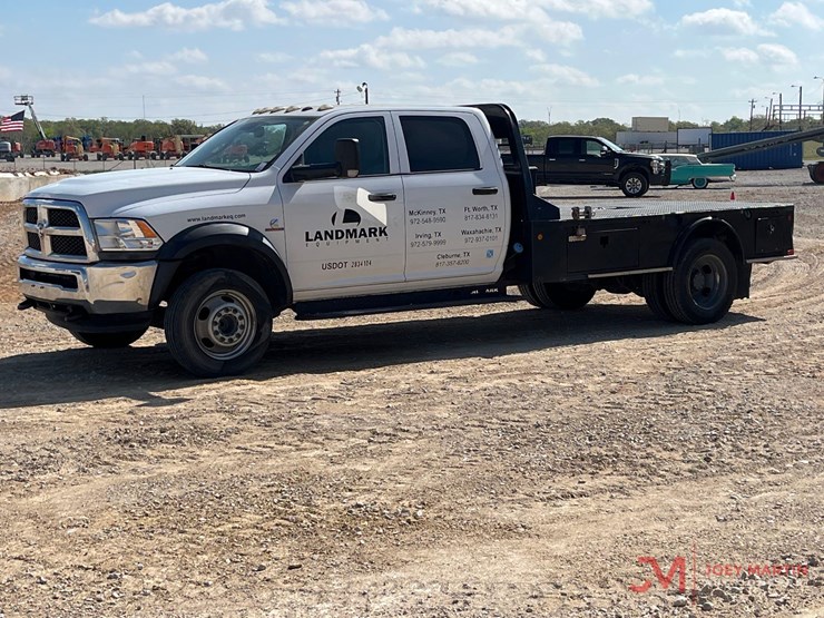 2014-ram-5500-heavy-duty-flat-bed-truck-image-29