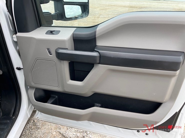 2019-ford-f350-sd-image-12