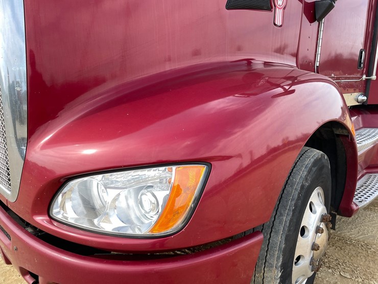 2008-kenworth-t660-image-11