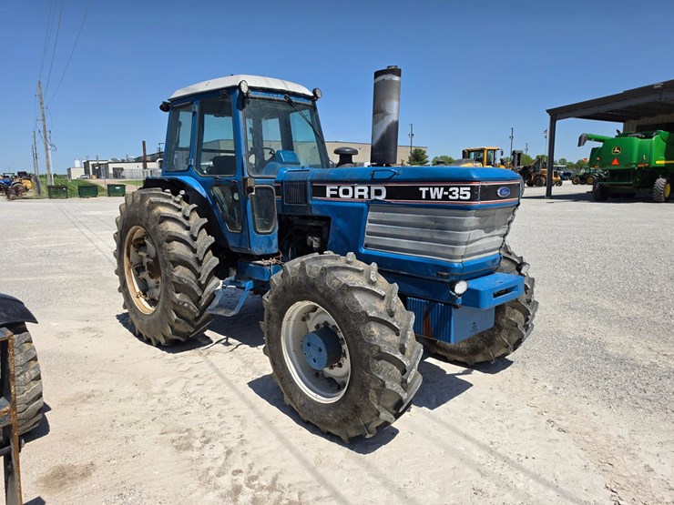 1985-ford-tw35-image-1