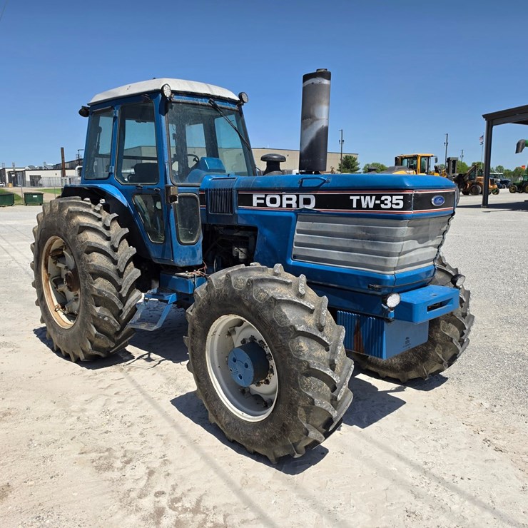 1985 FORD TW35