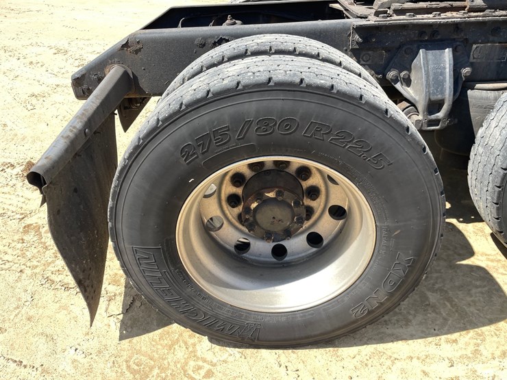 2013-kenworth-t660-image-145