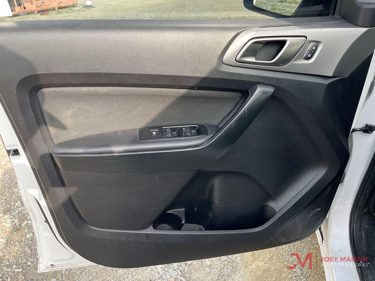 2021-ford-ranger-xlt-image-9