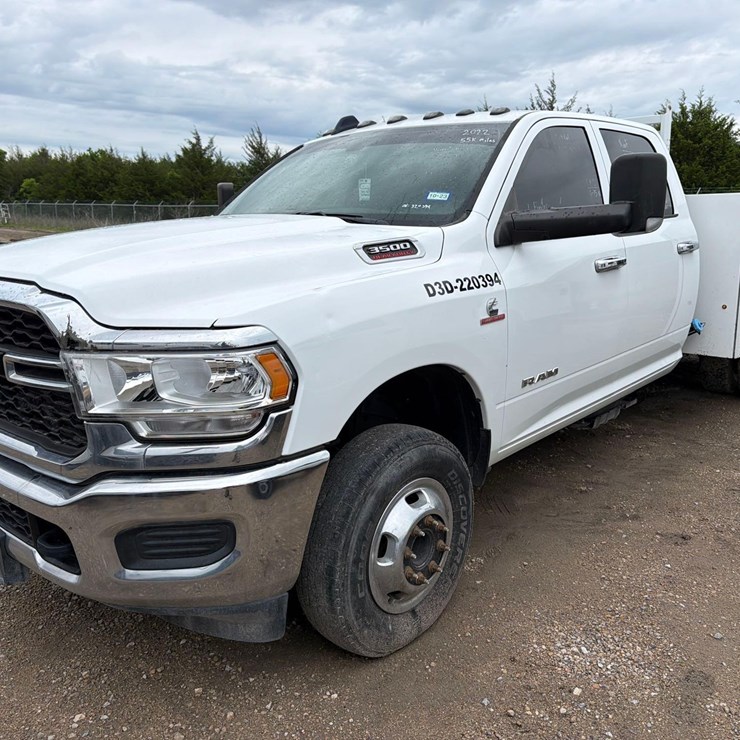 2022 DODGE 3500