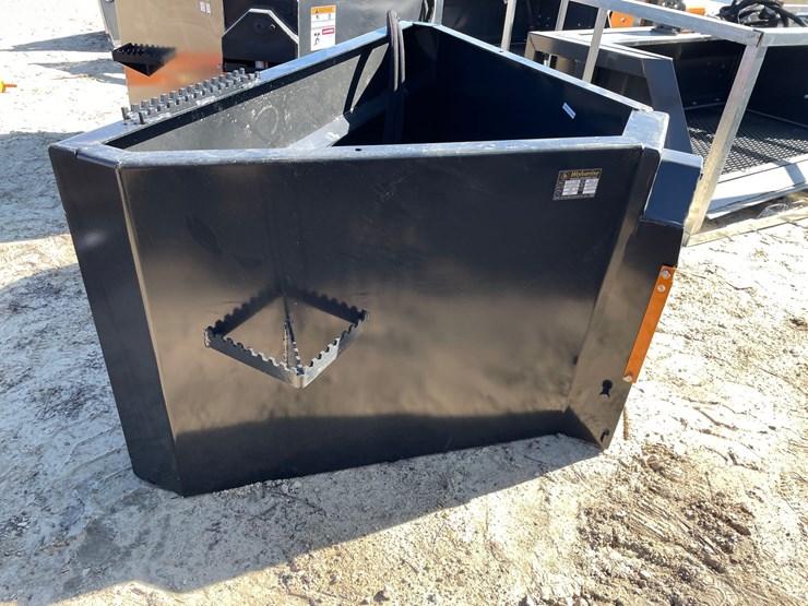#2332-•-new-wolverine-skid-steer-concrete-chuter-attachment-image-1