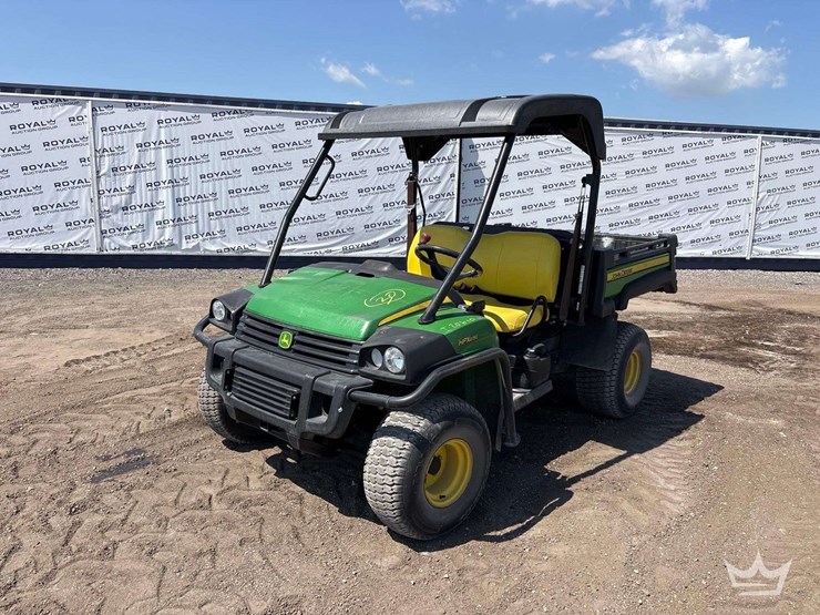 2020-john-deere-2020-image-1
