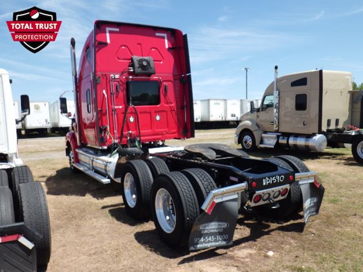 2023-western-star-49x-image-14