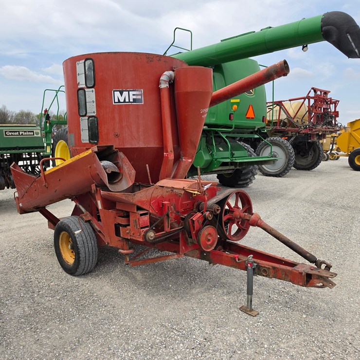 MASSEY-FERGUSON 15