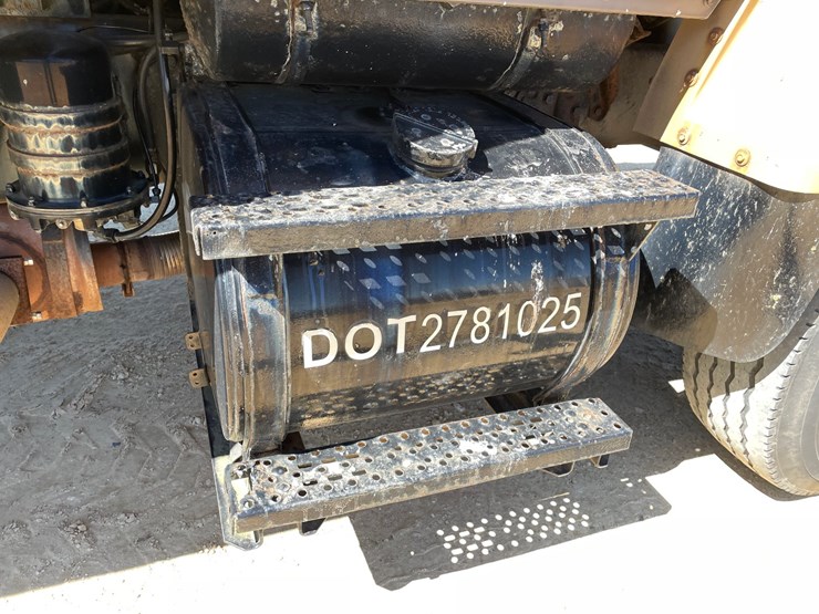 1994-ford-l8000-image-19