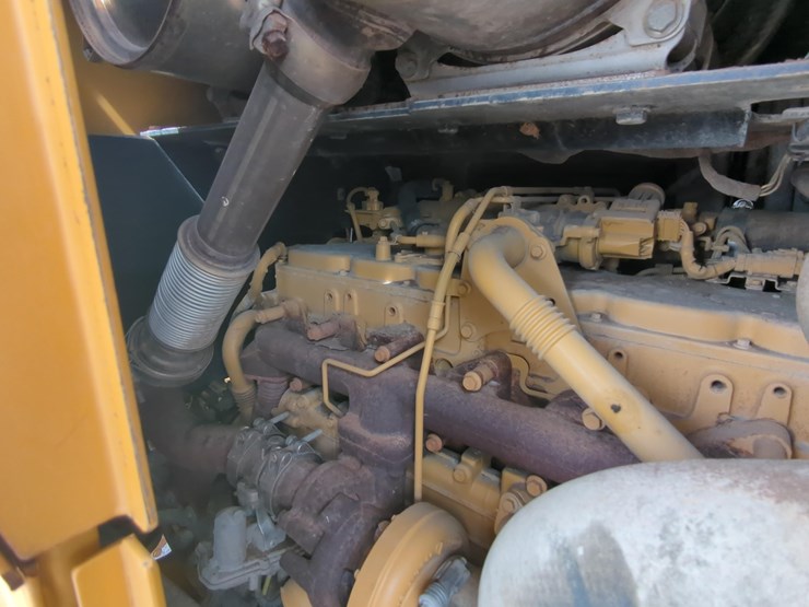 2022-caterpillar-930m-image-12