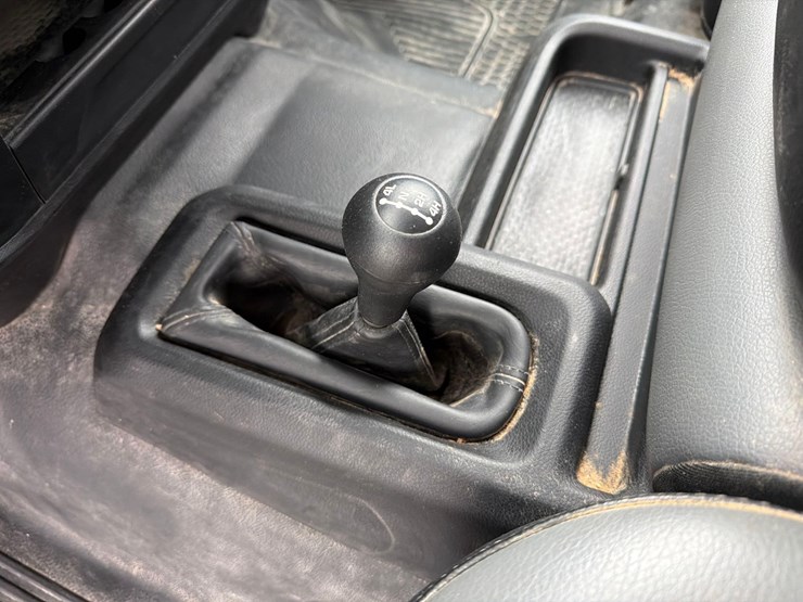 2022-dodge-3500-image-26