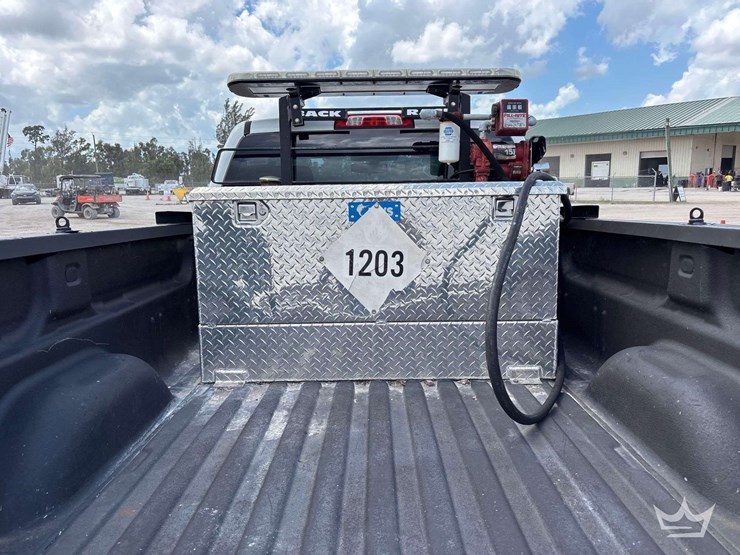 2018-gmc-sierra-2500hd-image-19