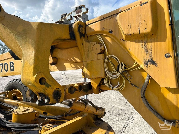 1992-deere-670b-image-21