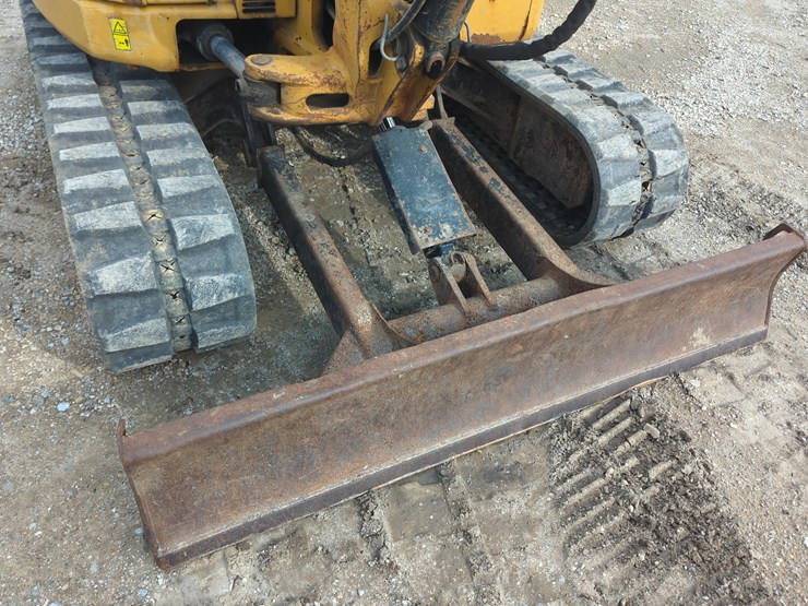 2015-caterpillar-305.5e2-image-9
