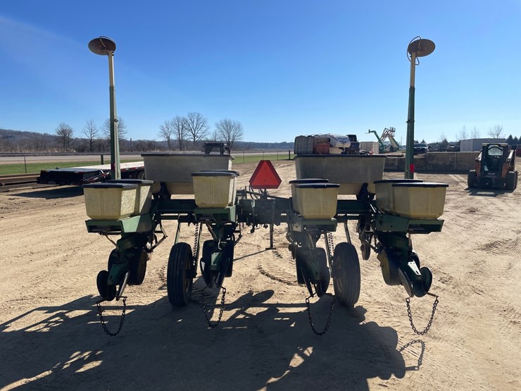 john-deere-7000-image-6