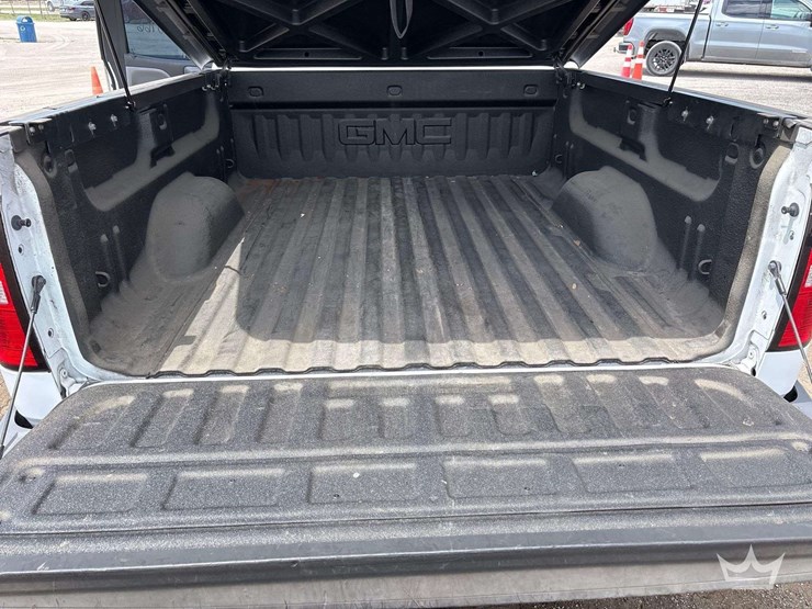 2018-gmc-sierra-1500-image-26