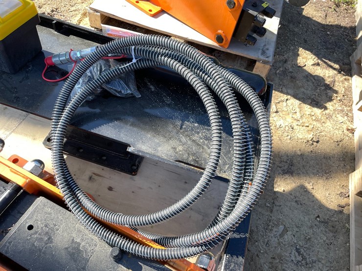 #2326-•-new-wolverine-skid-steer-post-driver-attachment-image-5