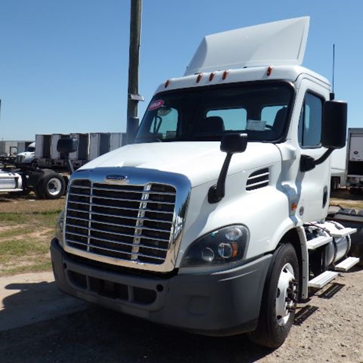 2018 FREIGHTLINER CASCADIA 125