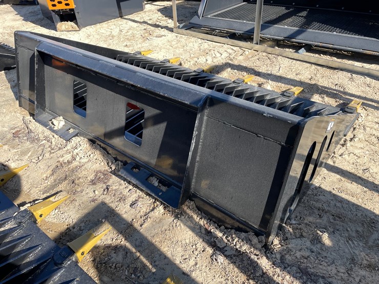 #2342-•-new-wolverine-72"-skid-steer-skelton-rock-screening-bucket-attachment-image-4