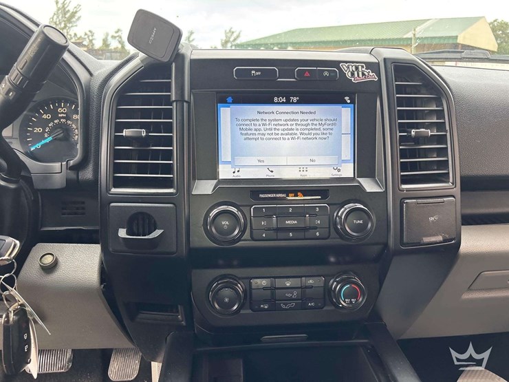 2019-ford-f150-image-15