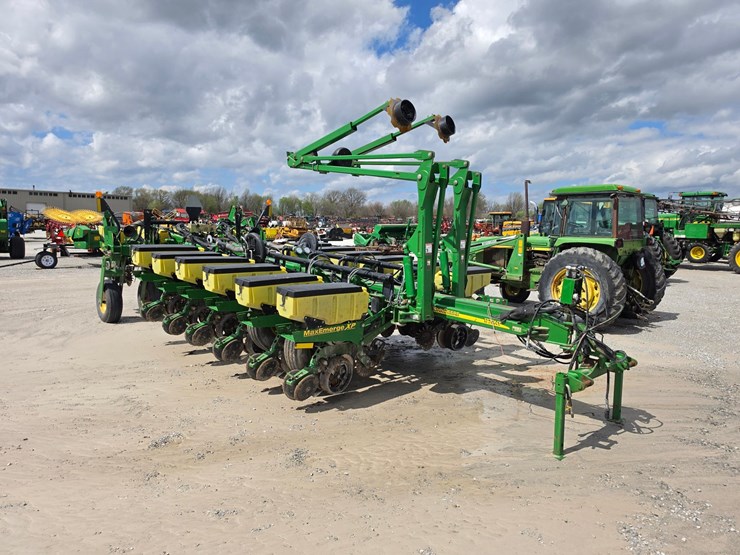 2007-john-deere-1770nt-image-1