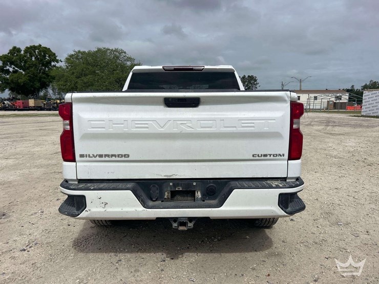 2022-chevrolet-silverado-1500-image-25