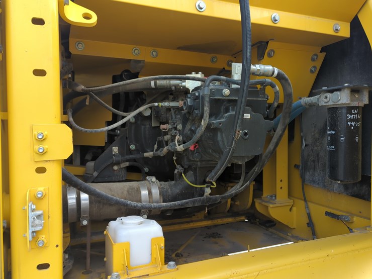 2022-komatsu-pc360-lc-11-image-19