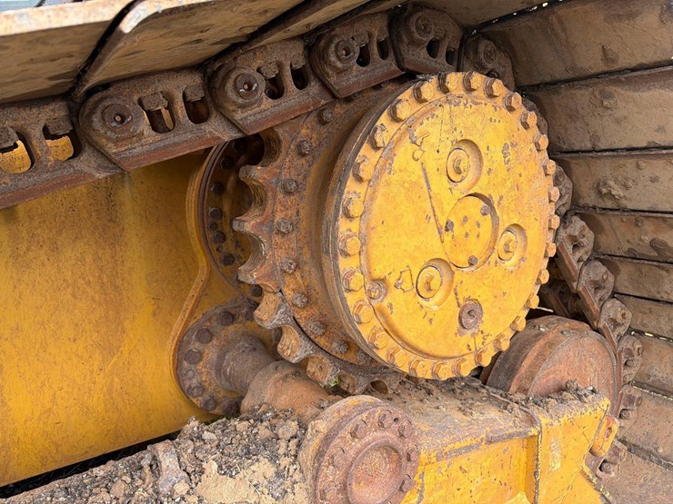 2016-caterpillar-d6n-lgp-image-8