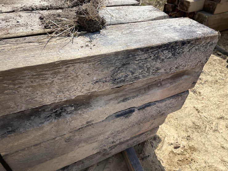 #3127-•-bundle-of-used-guard-rail-posts-image-9