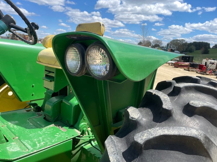 john-deere-2510-image-24