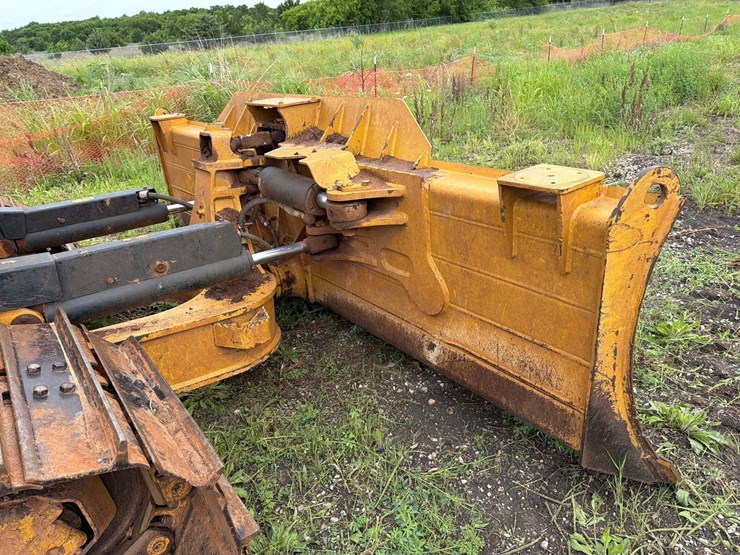 2019-caterpillar-d6n-lgp-image-13