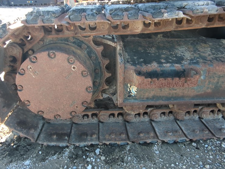 2019-hitachi-zx135us-6-image-10