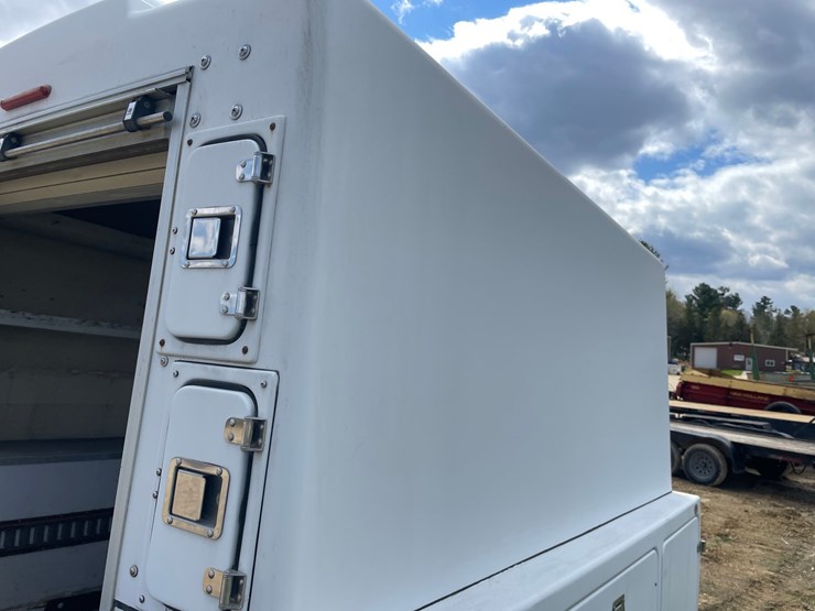 ford-f550-image-35