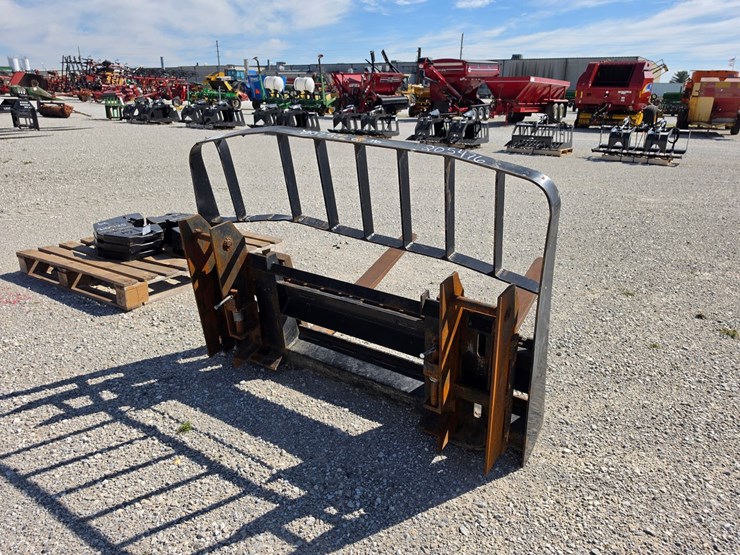 john-deere-725-image-2