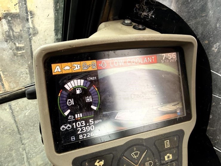 2015-case-cx210-image-2