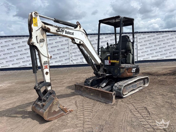 2020-bobcat-e26-image-1