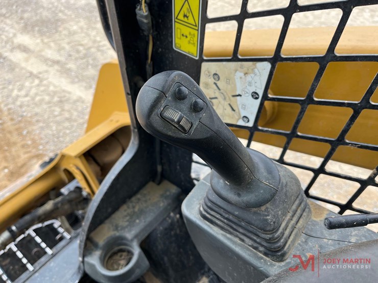 caterpillar-242d3-image-16