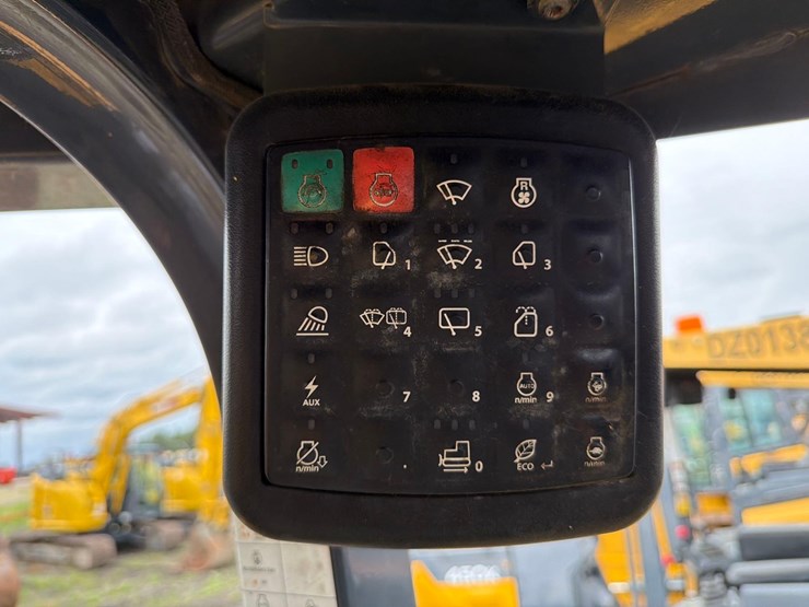 2022-deere-450-lt-image-23