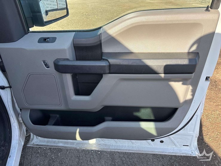 2015-ford-f150-image-21