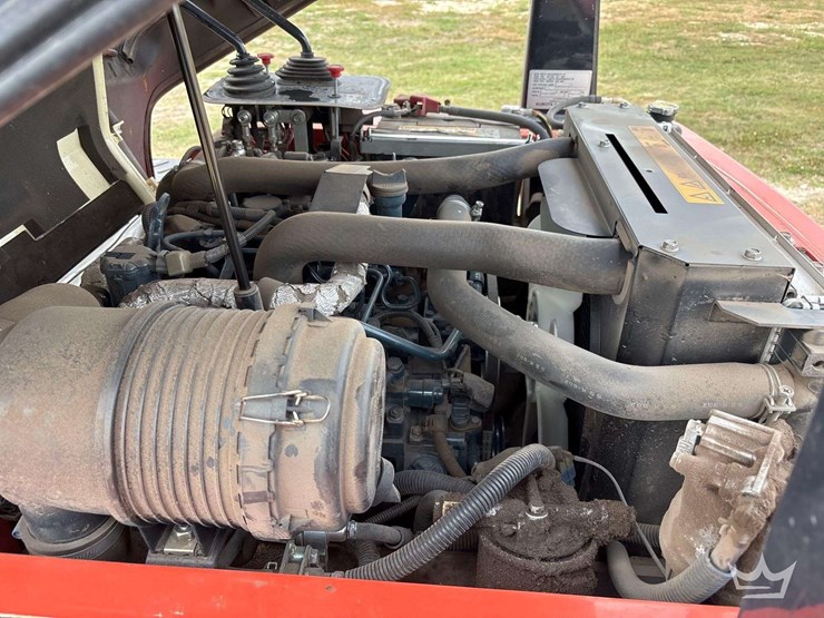 2023-kubota-r430-image-20