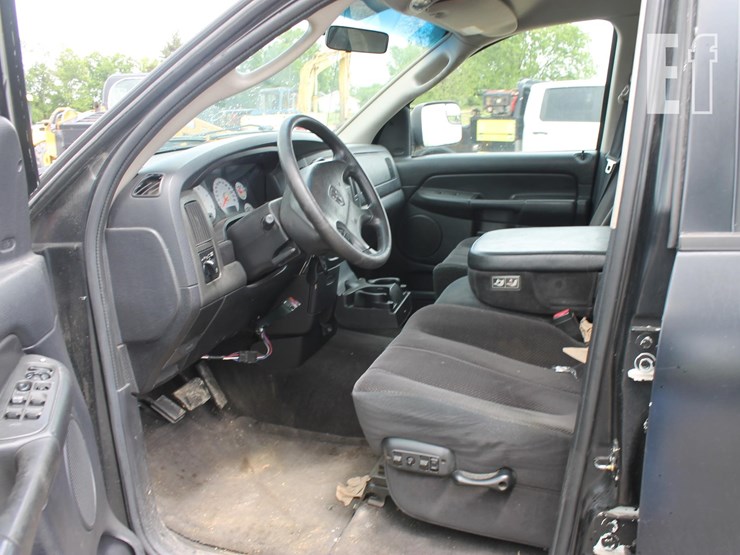 2003-dodge-ram-2500-image-10