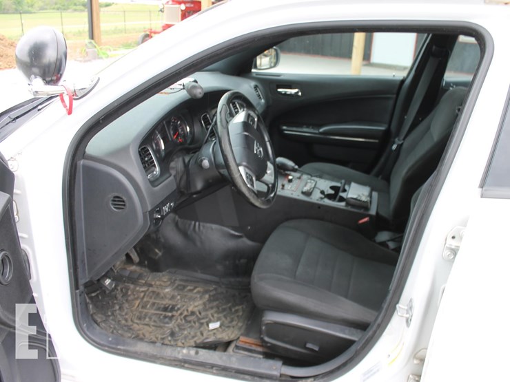2014-dodge-charger-image-9
