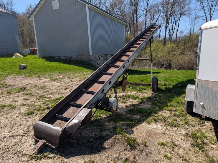 #5483-•-viking-bale-elevator-image-1