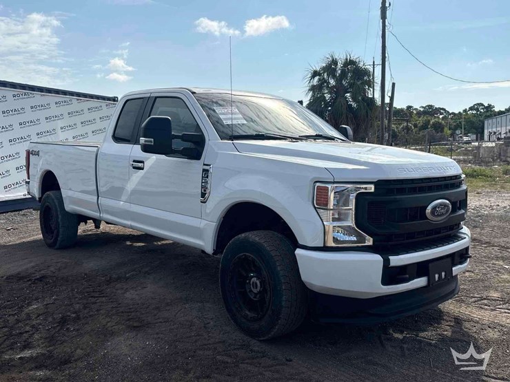 2022-ford-f250-image-2