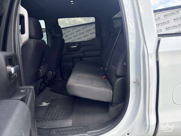 2020-chevrolet-silverado-1500-image-18