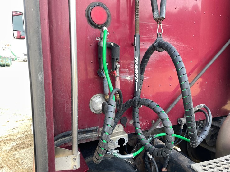 2008-kenworth-t660-image-32