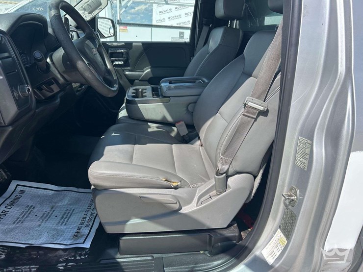 2015-chevrolet-silverado-1500-image-13