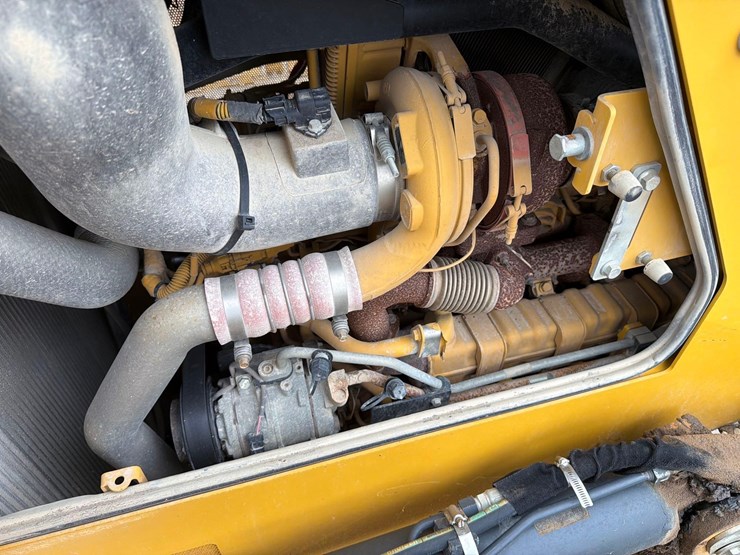 2022-deere-700l-xlt-image-20